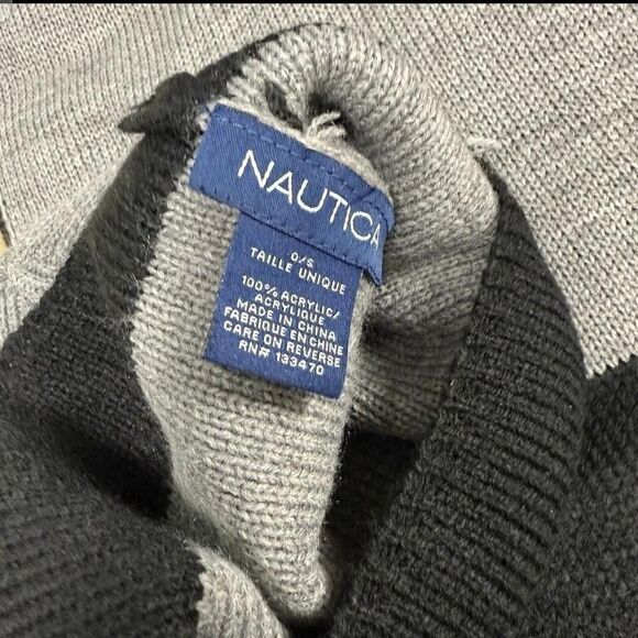 Nautica Men's Black and Grey Scarf-wraps - Picture 4 of 7